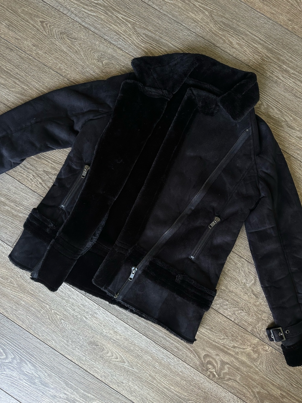 Y.A.S Jolean Faux Suede Fur Aviator Jacket 
Women's Black Shearling-Trim
